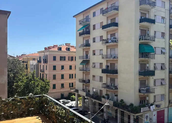 Daisy Cinque Terre 4*